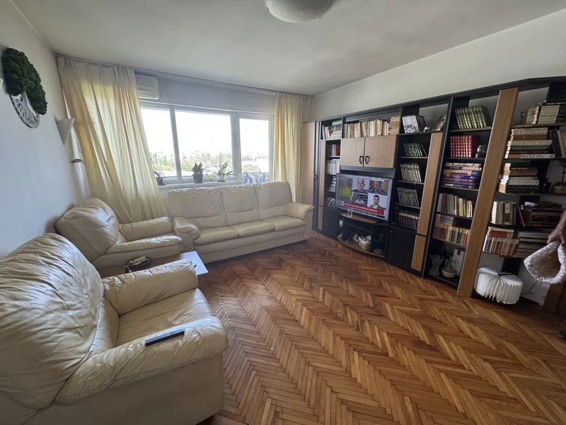 Drumul Taberei Plaza Mall